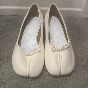 Margiela Tabi flats